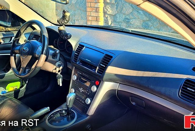 Субару Аутбек, об'ємом двигуна 2.5 л та пробігом 212 тис. км за 6300 $, фото 2 на Automoto.ua