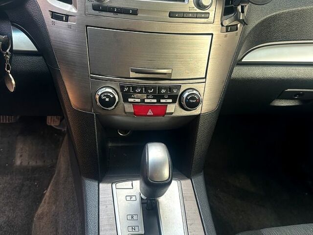 Субару Аутбек, об'ємом двигуна 2.5 л та пробігом 0 тис. км за 10700 $, фото 8 на Automoto.ua