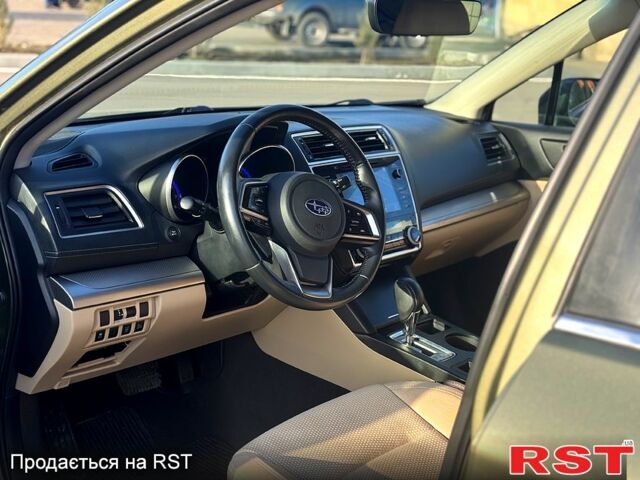 Субару Аутбек, объемом двигателя 2.5 л и пробегом 148 тыс. км за 14750 $, фото 12 на Automoto.ua