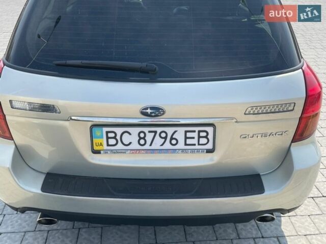 Желтый Субару Аутбек, объемом двигателя 2.46 л и пробегом 248 тыс. км за 6700 $, фото 1 на Automoto.ua