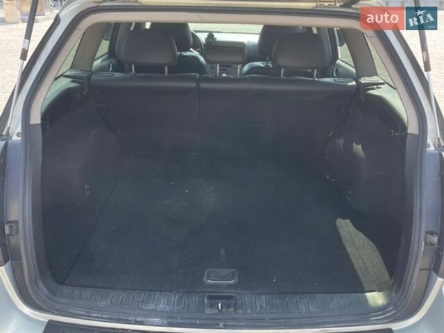 Желтый Субару Аутбек, объемом двигателя 2.46 л и пробегом 248 тыс. км за 6700 $, фото 3 на Automoto.ua