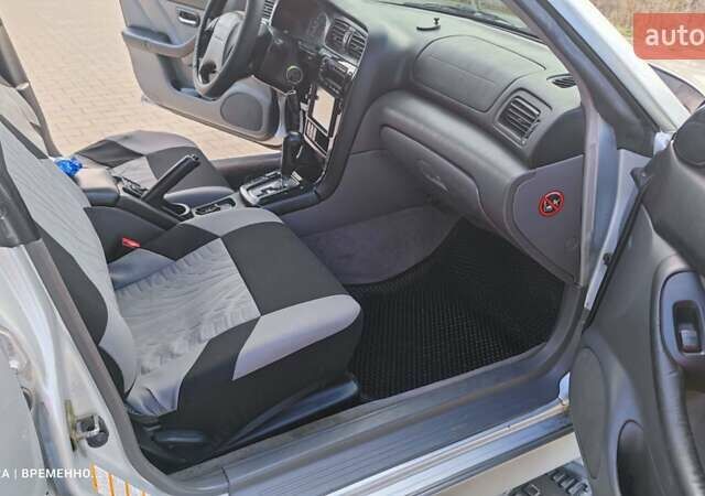 Субару Аутбек 2002 у Одесі на Automoto.ua Сірий Субару Аутбек, об'ємом двигуна 2.5 л та пробігом 330 тис. км за 4950 $, фото 17 на Automoto.ua