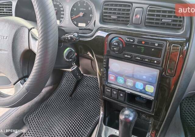 Субару Аутбек 2002 у Одесі на Automoto.ua Сірий Субару Аутбек, об'ємом двигуна 2.5 л та пробігом 330 тис. км за 4950 $, фото 19 на Automoto.ua