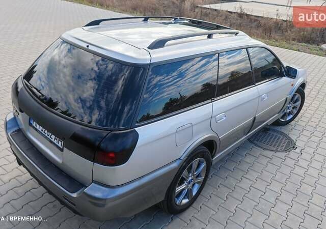 Субару Аутбек 2002 у Одесі на Automoto.ua Сірий Субару Аутбек, об'ємом двигуна 2.5 л та пробігом 330 тис. км за 4950 $, фото 7 на Automoto.ua