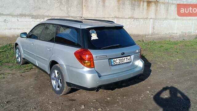 Серый Субару Аутбек, объемом двигателя 2.5 л и пробегом 308 тыс. км за 5300 $, фото 6 на Automoto.ua