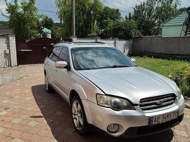 Сірий Субару Аутбек, об'ємом двигуна 3 л та пробігом 260 тис. км за 3500 $, фото 2 на Automoto.ua