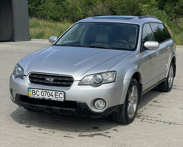 Серый Субару Аутбек, объемом двигателя 3 л и пробегом 361 тыс. км за 6300 $, фото 3 на Automoto.ua