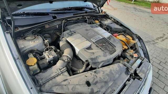 Серый Субару Аутбек, объемом двигателя 3 л и пробегом 200 тыс. км за 5500 $, фото 20 на Automoto.ua