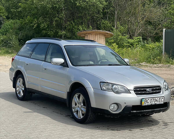 Серый Субару Аутбек, объемом двигателя 3 л и пробегом 361 тыс. км за 6300 $, фото 2 на Automoto.ua