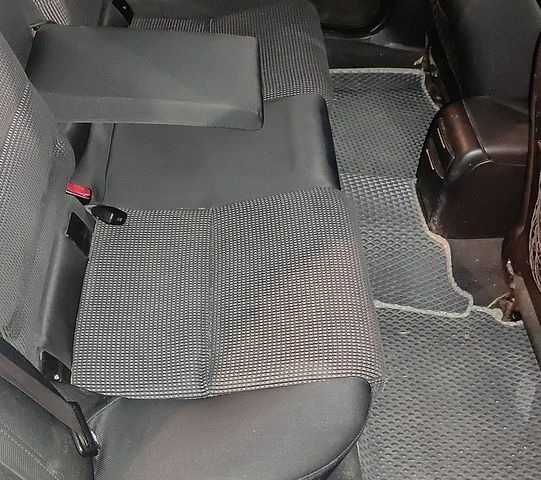 Сірий Субару Аутбек, об'ємом двигуна 2.46 л та пробігом 325 тис. км за 5200 $, фото 40 на Automoto.ua