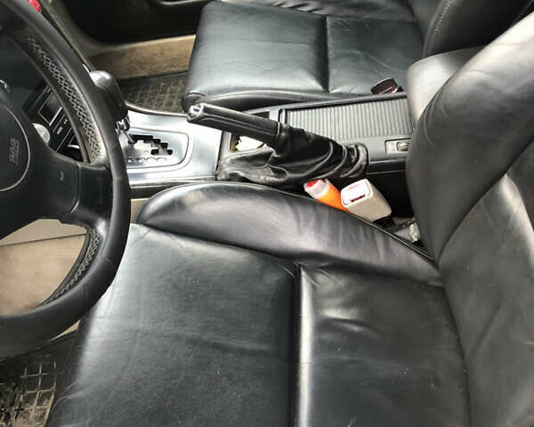 Серый Субару Аутбек, объемом двигателя 3 л и пробегом 280 тыс. км за 6000 $, фото 7 на Automoto.ua