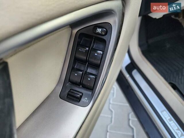 Сірий Субару Аутбек, об'ємом двигуна 3 л та пробігом 365 тис. км за 5050 $, фото 5 на Automoto.ua