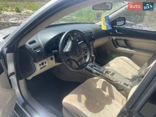 Серый Субару Аутбек, объемом двигателя 3 л и пробегом 336 тыс. км за 5799 $, фото 11 на Automoto.ua