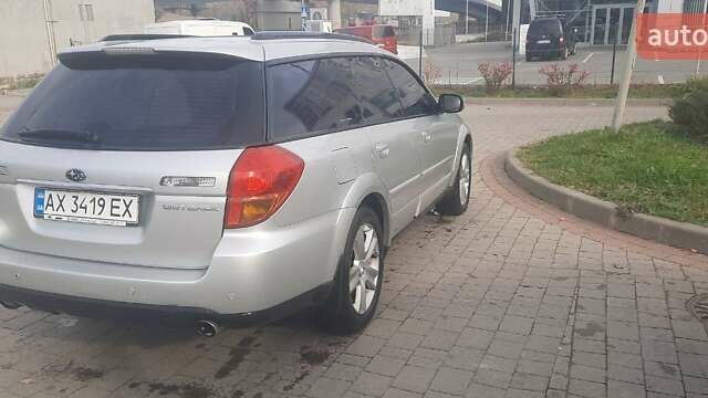 Серый Субару Аутбек, объемом двигателя 3 л и пробегом 200 тыс. км за 5500 $, фото 6 на Automoto.ua