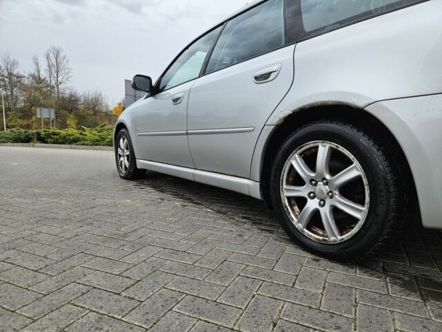 Серый Субару Аутбек, объемом двигателя 2 л и пробегом 350 тыс. км за 2400 $, фото 4 на Automoto.ua