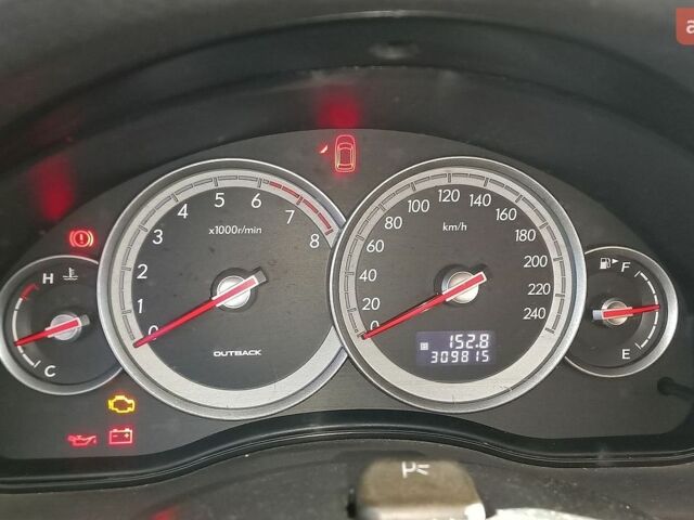 Сірий Субару Аутбек, об'ємом двигуна 2.46 л та пробігом 325 тис. км за 5200 $, фото 16 на Automoto.ua