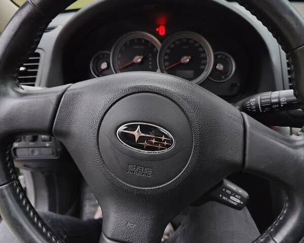 Сірий Субару Аутбек, об'ємом двигуна 2.46 л та пробігом 375 тис. км за 6000 $, фото 11 на Automoto.ua