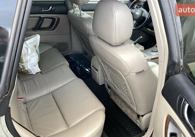 Сірий Субару Аутбек, об'ємом двигуна 2.99 л та пробігом 280 тис. км за 5200 $, фото 28 на Automoto.ua