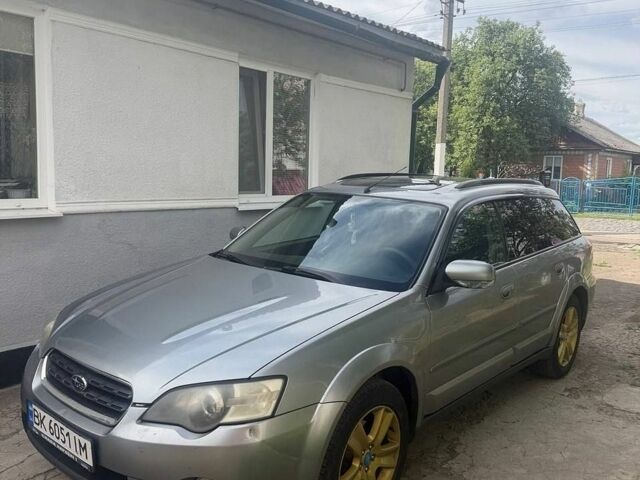 Сірий Субару Аутбек, об'ємом двигуна 3 л та пробігом 380 тис. км за 6500 $, фото 2 на Automoto.ua