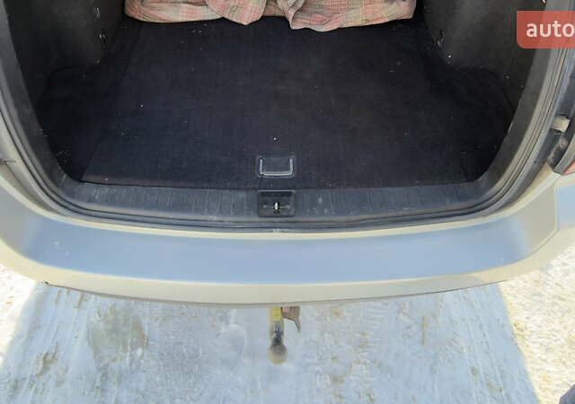 Серый Субару Аутбек, объемом двигателя 2.5 л и пробегом 207 тыс. км за 3975 $, фото 8 на Automoto.ua