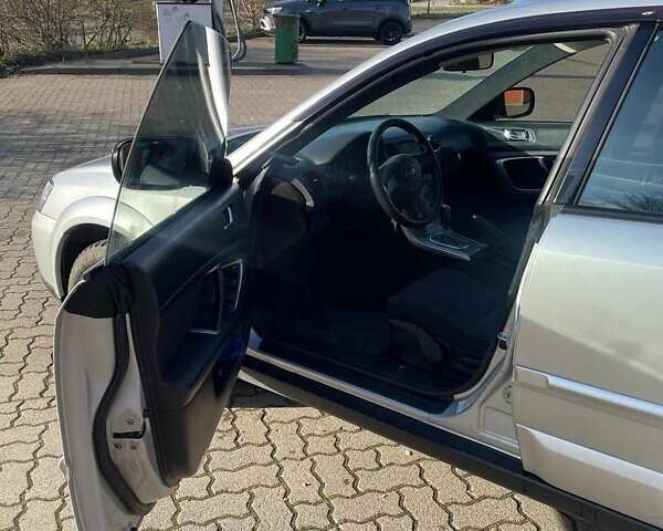 Сірий Субару Аутбек, об'ємом двигуна 2.5 л та пробігом 250 тис. км за 6000 $, фото 3 на Automoto.ua