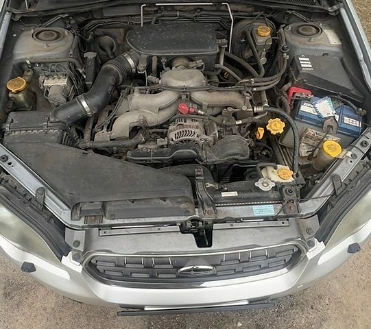 Сірий Субару Аутбек, об'ємом двигуна 2.46 л та пробігом 160 тис. км за 6500 $, фото 4 на Automoto.ua