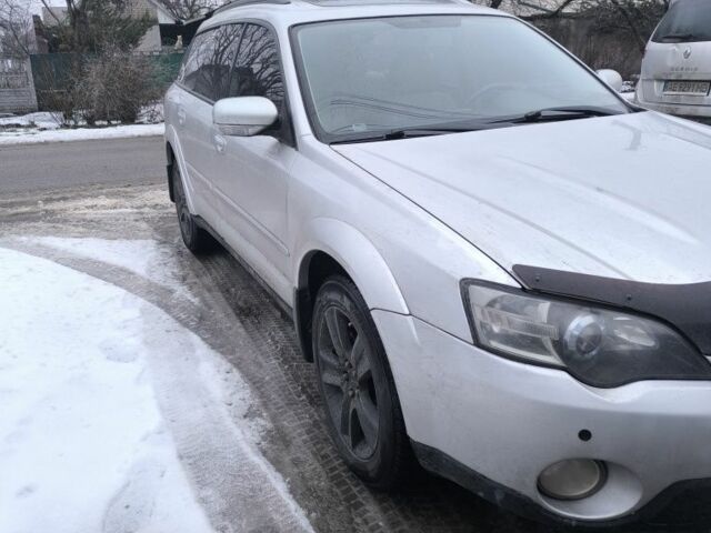 Серый Субару Аутбек, объемом двигателя 3 л и пробегом 260 тыс. км за 5800 $, фото 2 на Automoto.ua