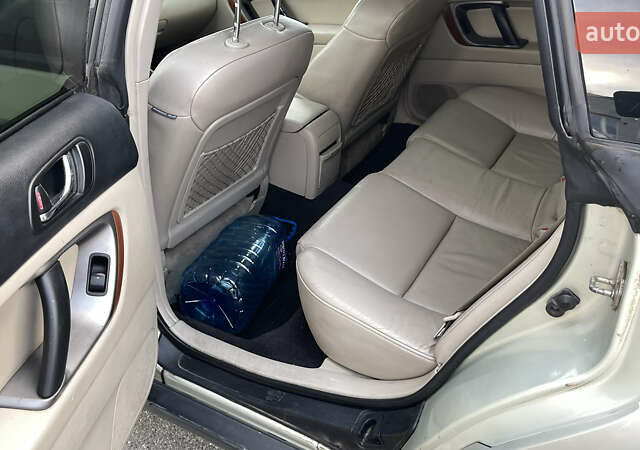 Сірий Субару Аутбек, об'ємом двигуна 2.99 л та пробігом 280 тис. км за 5200 $, фото 36 на Automoto.ua