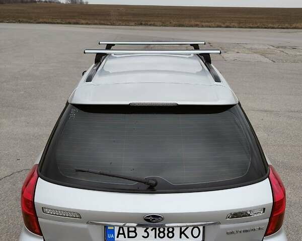 Серый Субару Аутбек, объемом двигателя 2.46 л и пробегом 285 тыс. км за 5900 $, фото 5 на Automoto.ua