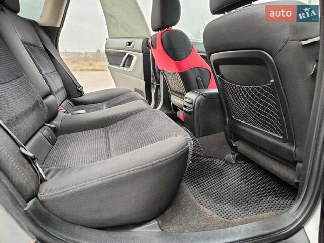 Серый Субару Аутбек, объемом двигателя 2.46 л и пробегом 285 тыс. км за 5900 $, фото 13 на Automoto.ua