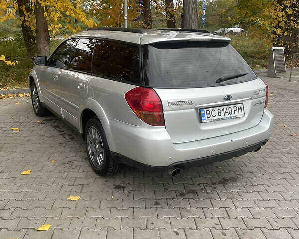 Серый Субару Аутбек, объемом двигателя 2.5 л и пробегом 255 тыс. км за 5900 $, фото 4 на Automoto.ua