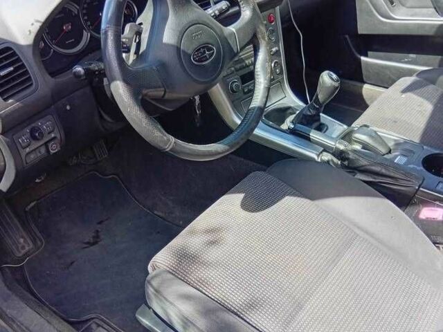 Сірий Субару Аутбек, об'ємом двигуна 2.5 л та пробігом 370 тис. км за 2605 $, фото 7 на Automoto.ua