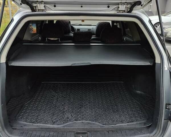 Сірий Субару Аутбек, об'ємом двигуна 2.46 л та пробігом 375 тис. км за 6000 $, фото 24 на Automoto.ua