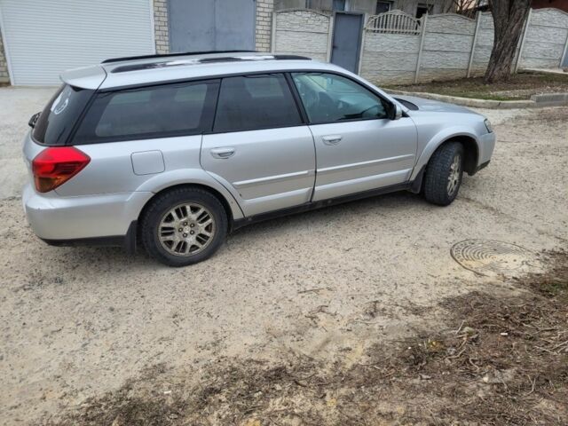 Серый Субару Аутбек, объемом двигателя 2.5 л и пробегом 260 тыс. км за 5200 $, фото 3 на Automoto.ua