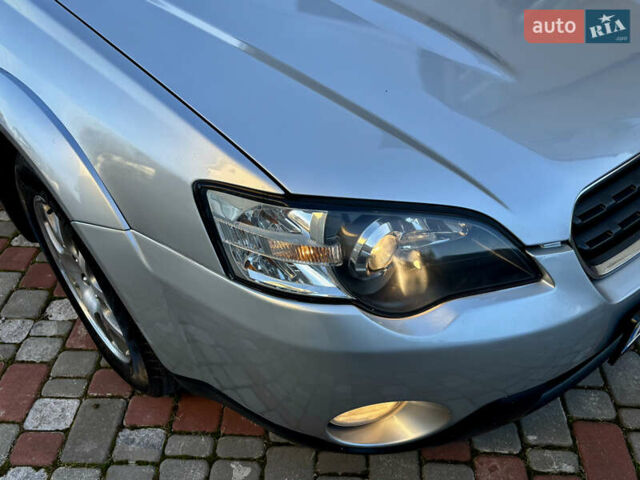 Серый Субару Аутбек, объемом двигателя 2.5 л и пробегом 245 тыс. км за 6350 $, фото 2 на Automoto.ua