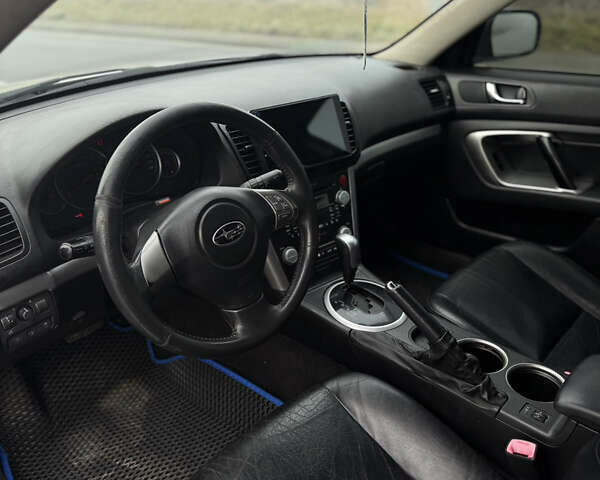 Серый Субару Аутбек, объемом двигателя 2.5 л и пробегом 243 тыс. км за 5200 $, фото 6 на Automoto.ua