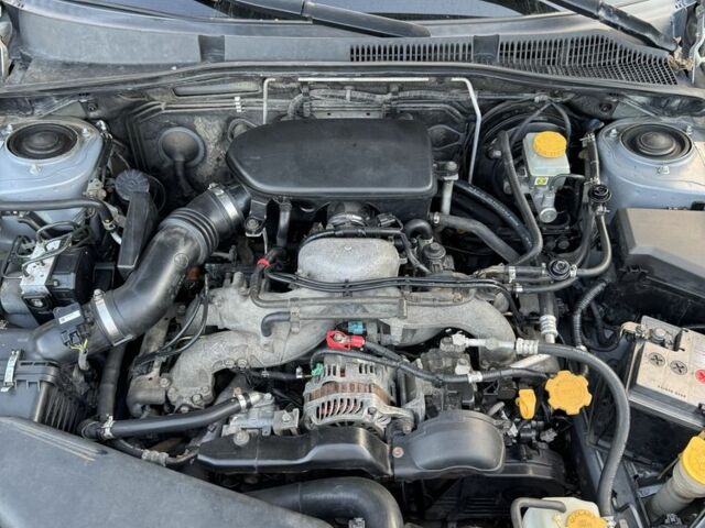 Серый Субару Аутбек, объемом двигателя 0 л и пробегом 320 тыс. км за 6495 $, фото 14 на Automoto.ua