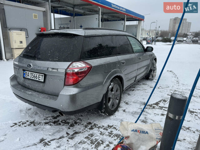 Сірий Субару Аутбек, об'ємом двигуна 2.46 л та пробігом 125 тис. км за 7797 $, фото 5 на Automoto.ua