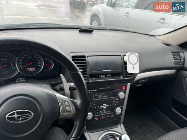 Сірий Субару Аутбек, об'ємом двигуна 2.46 л та пробігом 125 тис. км за 7797 $, фото 24 на Automoto.ua