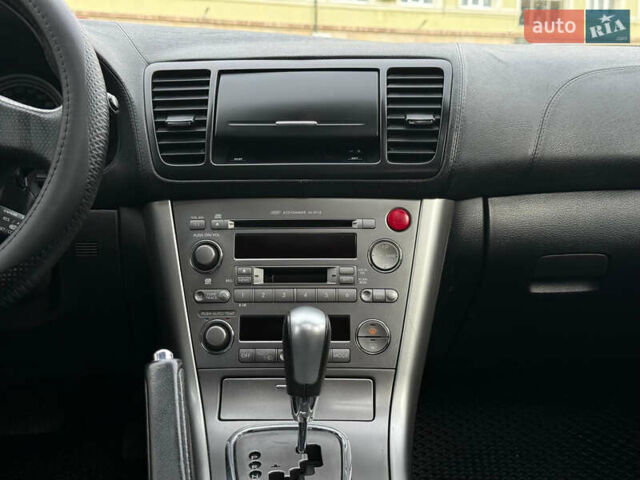 Сірий Субару Аутбек, об'ємом двигуна 2.46 л та пробігом 244 тис. км за 5500 $, фото 22 на Automoto.ua