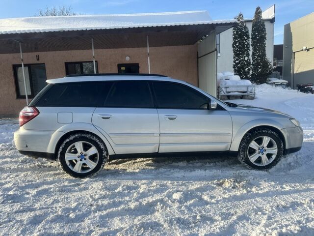 Серый Субару Аутбек, объемом двигателя 2.5 л и пробегом 243 тыс. км за 5999 $, фото 5 на Automoto.ua