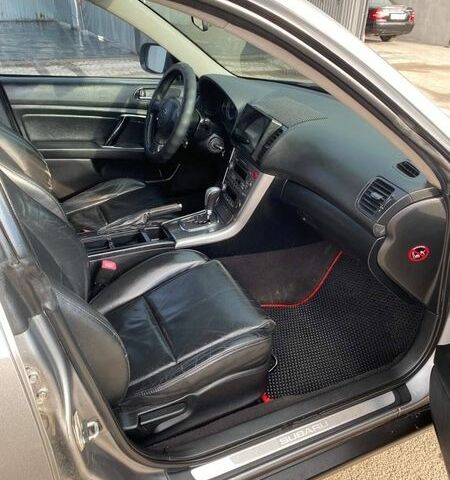 Сірий Субару Аутбек, об'ємом двигуна 2.4 л та пробігом 300 тис. км за 6000 $, фото 16 на Automoto.ua