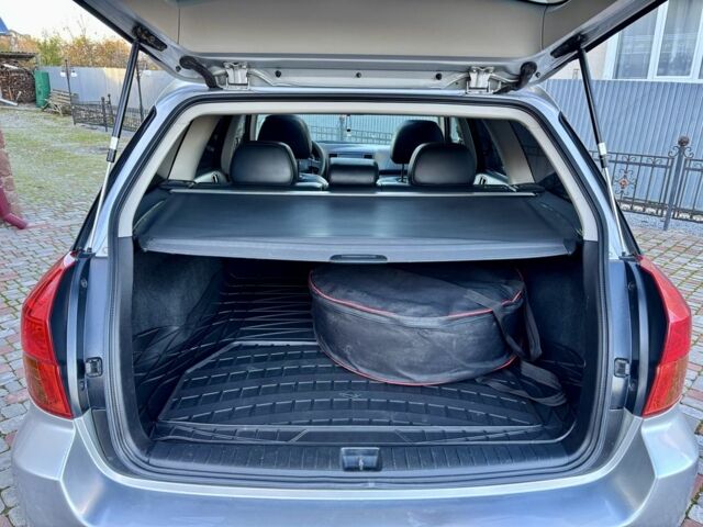 Серый Субару Аутбек, объемом двигателя 2.5 л и пробегом 245 тыс. км за 6350 $, фото 21 на Automoto.ua