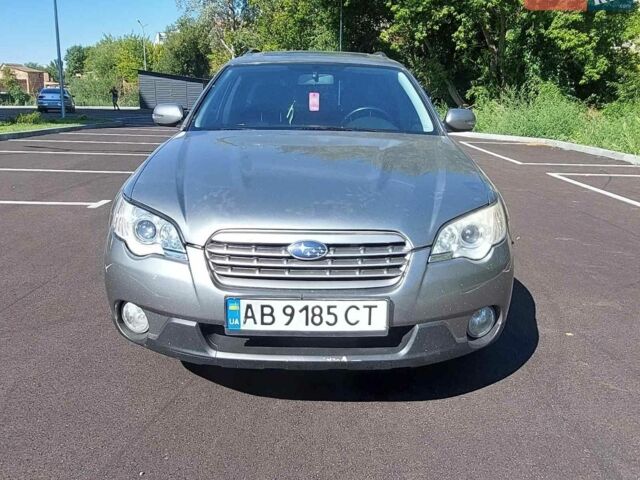 Серый Субару Аутбек, объемом двигателя 3 л и пробегом 391 тыс. км за 6900 $, фото 2 на Automoto.ua