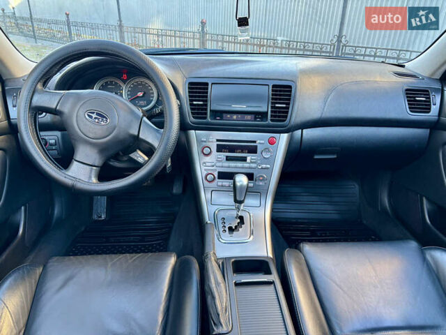 Серый Субару Аутбек, объемом двигателя 2.5 л и пробегом 245 тыс. км за 6350 $, фото 10 на Automoto.ua