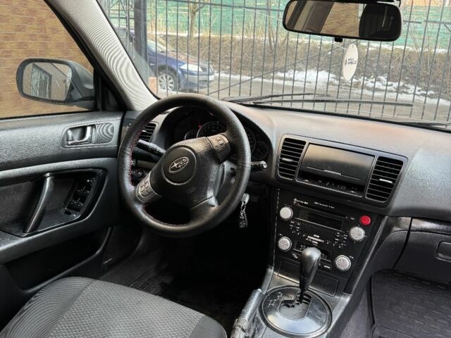 Сірий Субару Аутбек, об'ємом двигуна 0 л та пробігом 299 тис. км за 4200 $, фото 6 на Automoto.ua