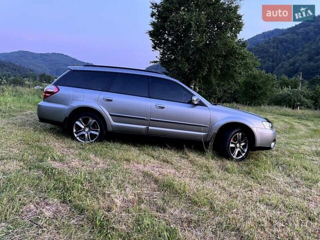 Серый Субару Аутбек, объемом двигателя 3 л и пробегом 300 тыс. км за 6400 $, фото 4 на Automoto.ua