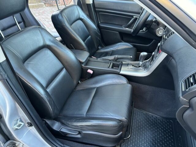 Серый Субару Аутбек, объемом двигателя 2.5 л и пробегом 245 тыс. км за 6350 $, фото 19 на Automoto.ua