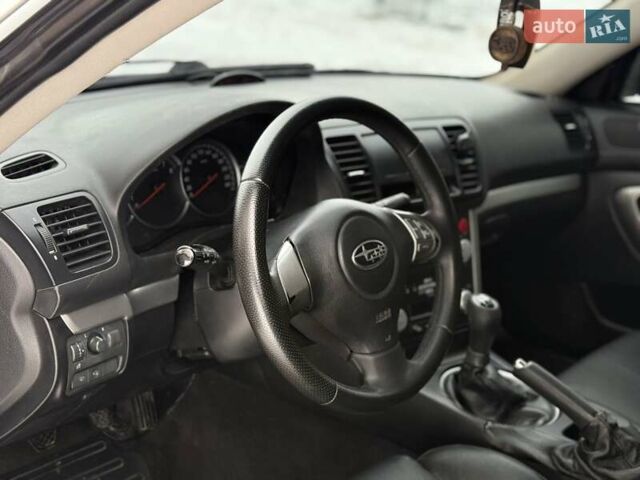 Сірий Субару Аутбек, об'ємом двигуна 2.5 л та пробігом 280 тис. км за 5850 $, фото 12 на Automoto.ua