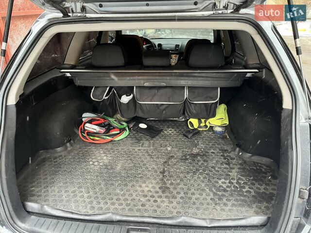 Сірий Субару Аутбек, об'ємом двигуна 2.46 л та пробігом 290 тис. км за 6000 $, фото 10 на Automoto.ua